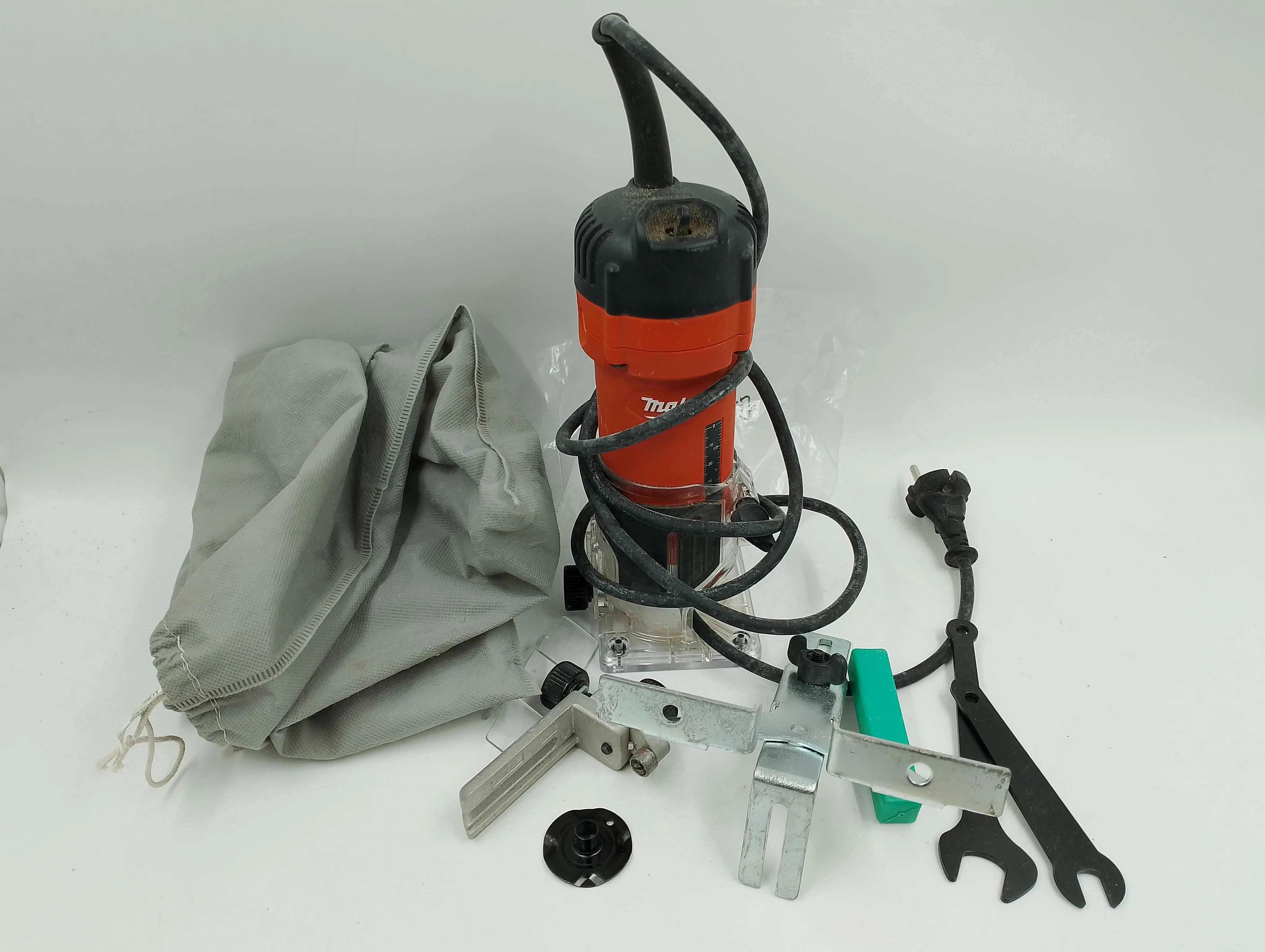 frezarka-krawedziowa-jednoreczna-makita-mt-m3700-zwyciestwa-8-koszalin