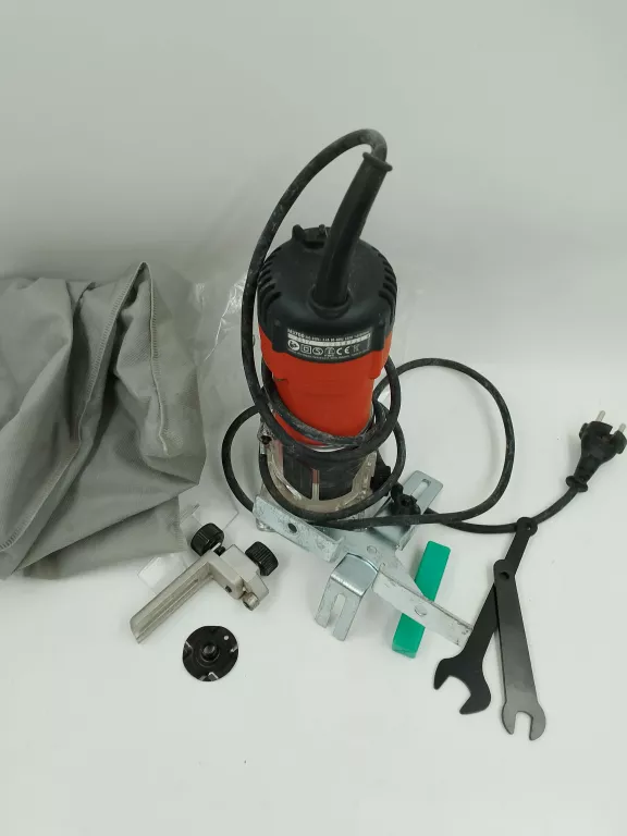 frezarka-krawedziowa-jednoreczna-makita-mt-m3700-zasilanie-209202-238306