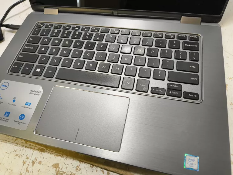 LAPTOP DELL INSPIRON 3000 I7 8/120GB