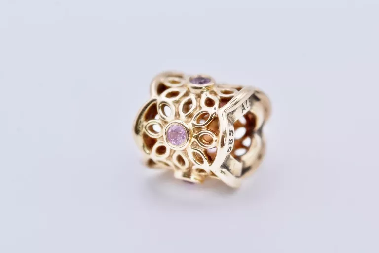 ORYGINALNY CHARMS PANDORA RÓŻOWA FREZJA Z SZAFIRAMI 750803PSA 585 2,91G