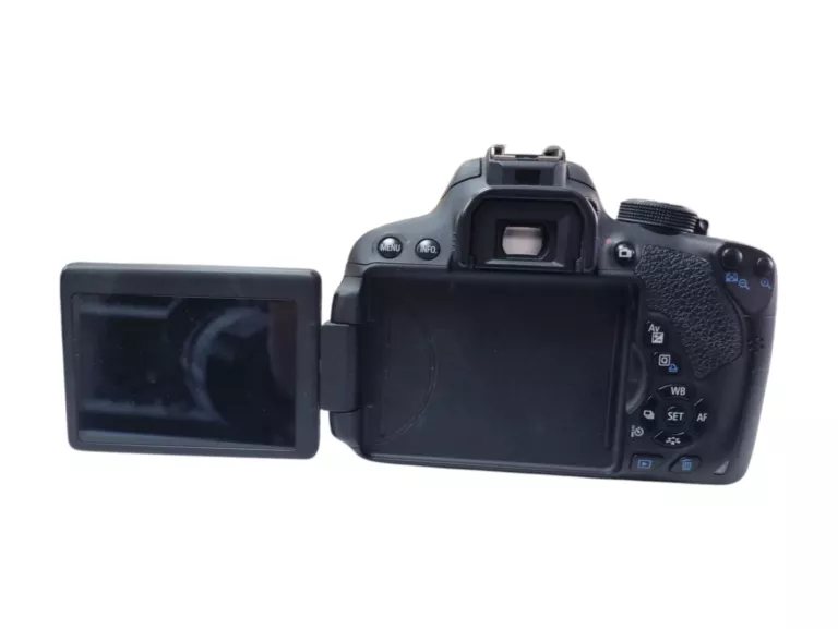 LUSTRZANKA CANON EOS 700D 5000 ZDJĘĆ