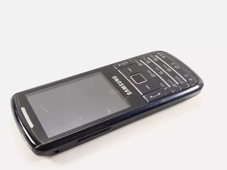 TELEFON KOMÓRKOWY SAMSUNG B2710 SOLID 32 MB/32 MB 3G CZARNY