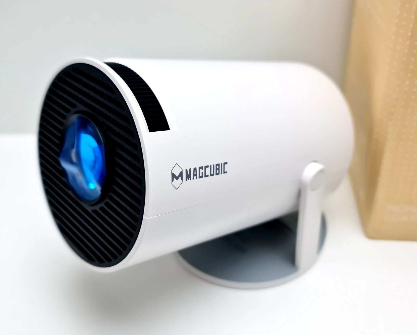 projektor-tubowy-4k-android-11-wifi-stan-11323-2