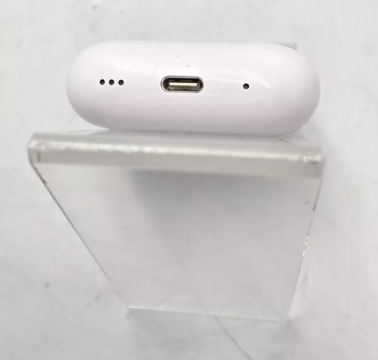ETUI ŁADUJĄCE AIRPODS PRO