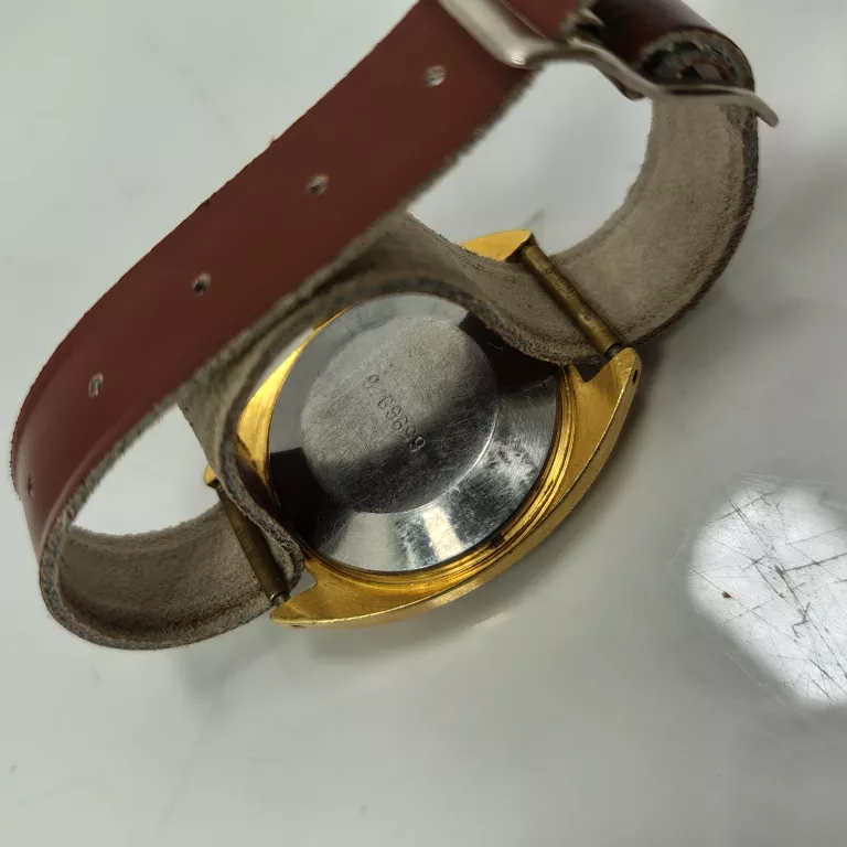 6596976 ZEGAREK ZARIA 17 JEWELS MADE IN USSR