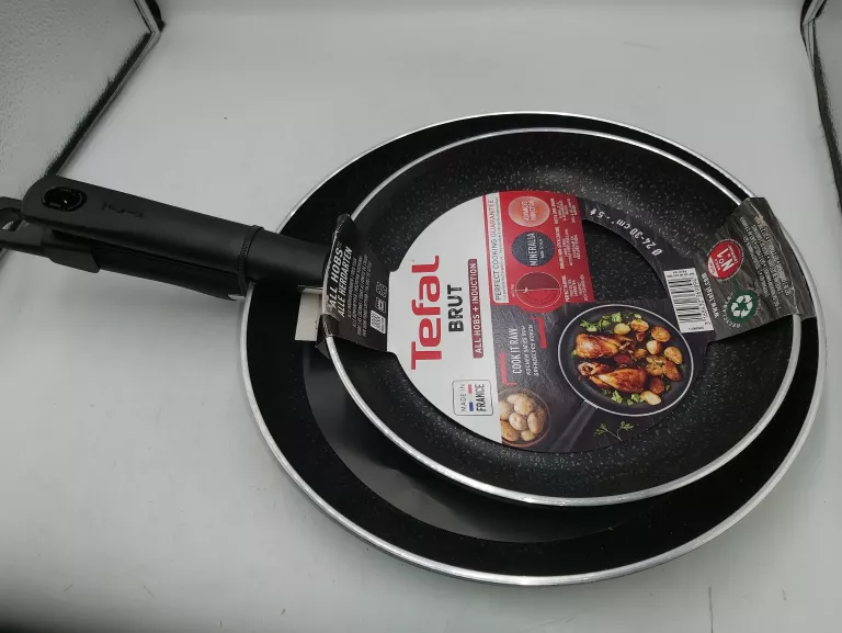 PATELNIE TEFAL BRUT 2 SZT 24 - 30 CM