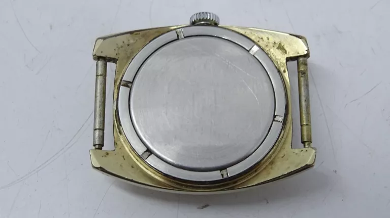 ZEGAREK WOSTOK 18 JEWELS MADE IN USSR