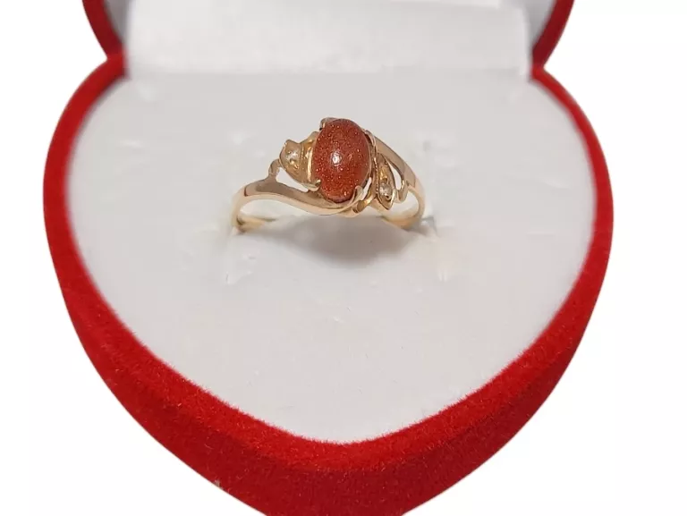 zloto-585-sliczny-pierscionek-cyrkonie-i-piasek-pustyni-material-15835-2