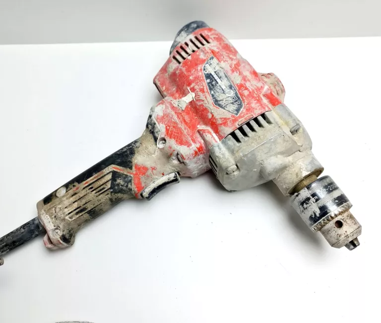 MAKITA M6201 WIERTARKA BEZUDAROWA 750W