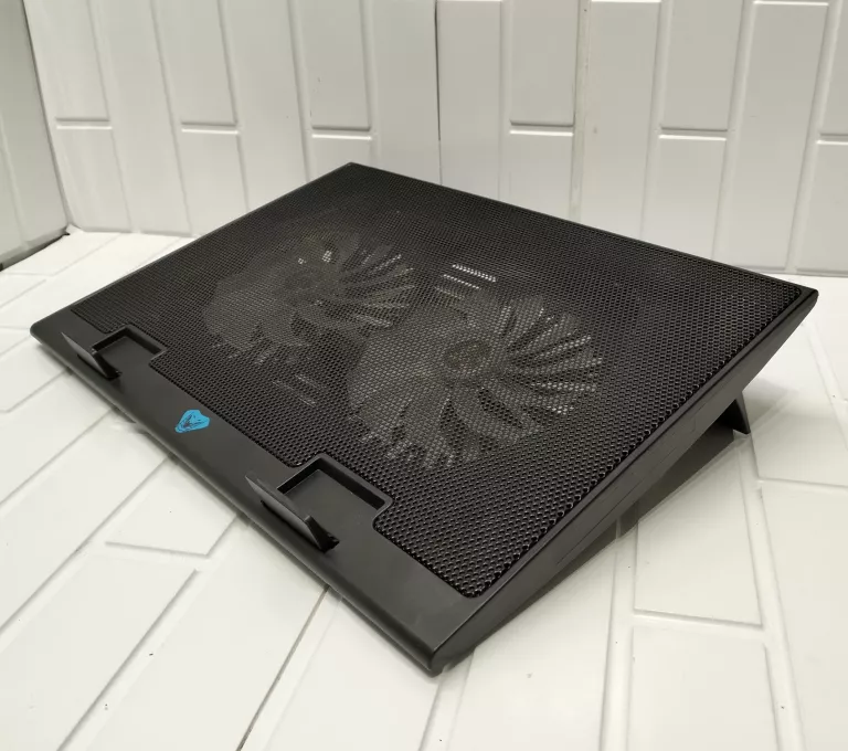 PODSTAWKA CHŁODZĄCA POD LAPTOP 17" MEDIA-TECH COBRA PRO MT2659