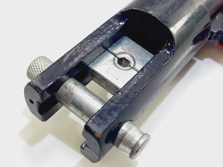 zaciskarka-reczna-yato-yt-22860-waga-produktu-z-opakowaniem-jednostkowym-6000