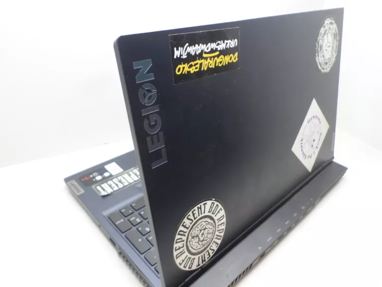 LAPTOP LENOVO LEGION 5 15ACH6H 15,6 " AMD RYZEN 5 16 GB / 512 GB