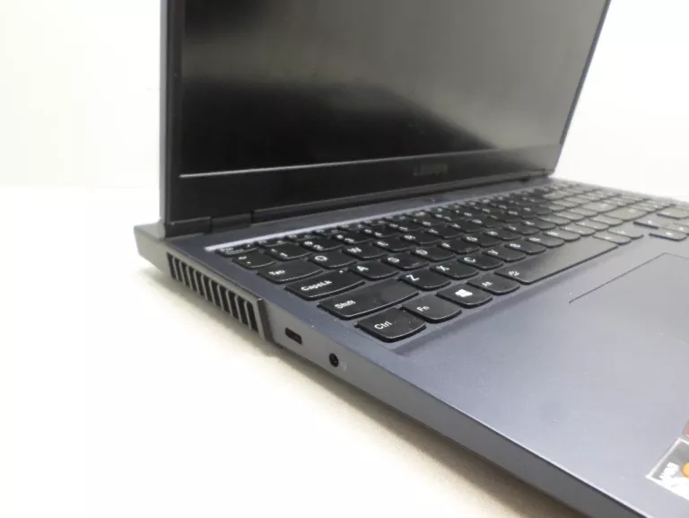 LAPTOP LENOVO LEGION 5 15ACH6H 15,6 " AMD RYZEN 5 16 GB / 512 GB