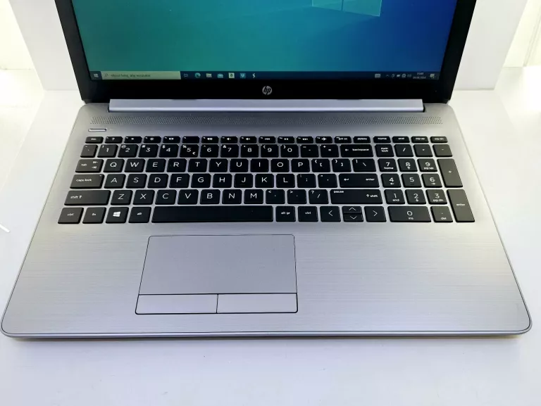 LAPTOP HP 256 G7 AMD A6 4GB 256GB SSD