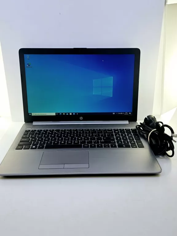 LAPTOP HP 256 G7 AMD A6 4GB 256GB SSD