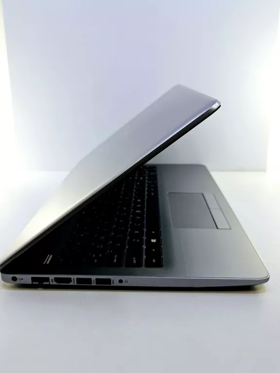 LAPTOP HP 256 G7 AMD A6 4GB 256GB SSD