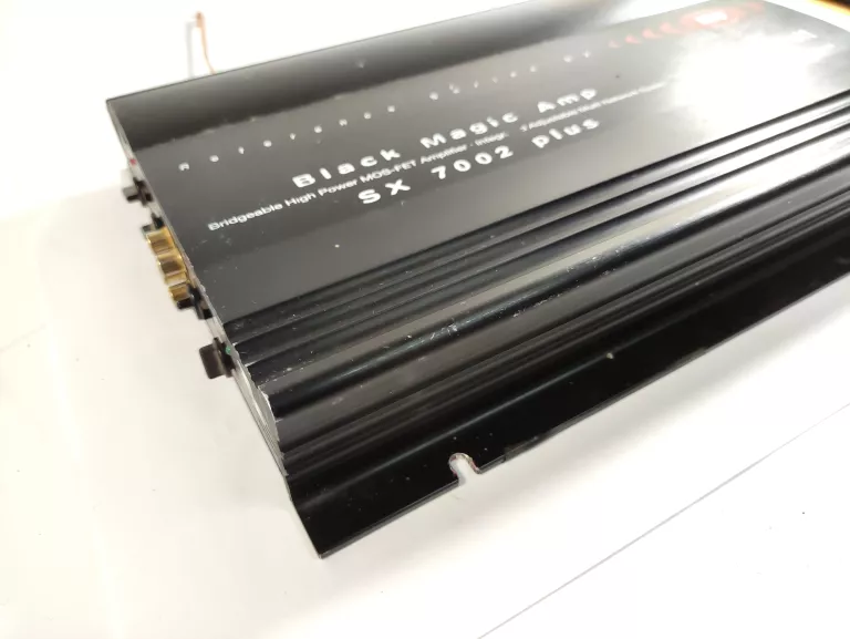 WZMACNIACZ SAMOCHODOWY RTO SX 7002 PLUS