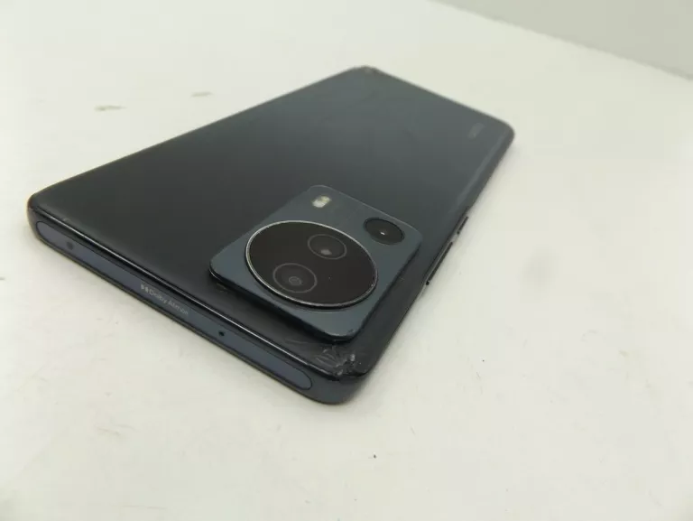 TELEFON POBITY BARDZO MOCNO TYŁ KAMERA CAŁA XIAOMI 13 LITE   256GB