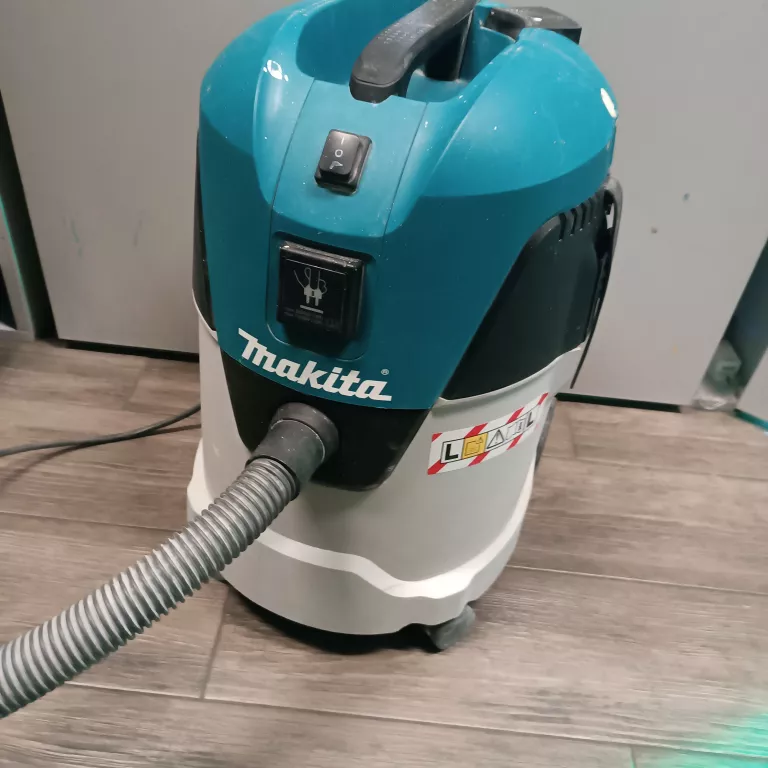 ODKURZACZ MAKITA VC2512L