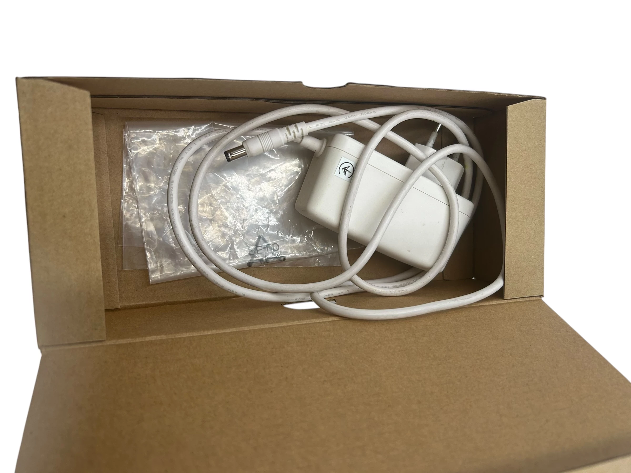 router-huawei-b818-263-pudelko-standard-pracy-portow-lan-227313-320361