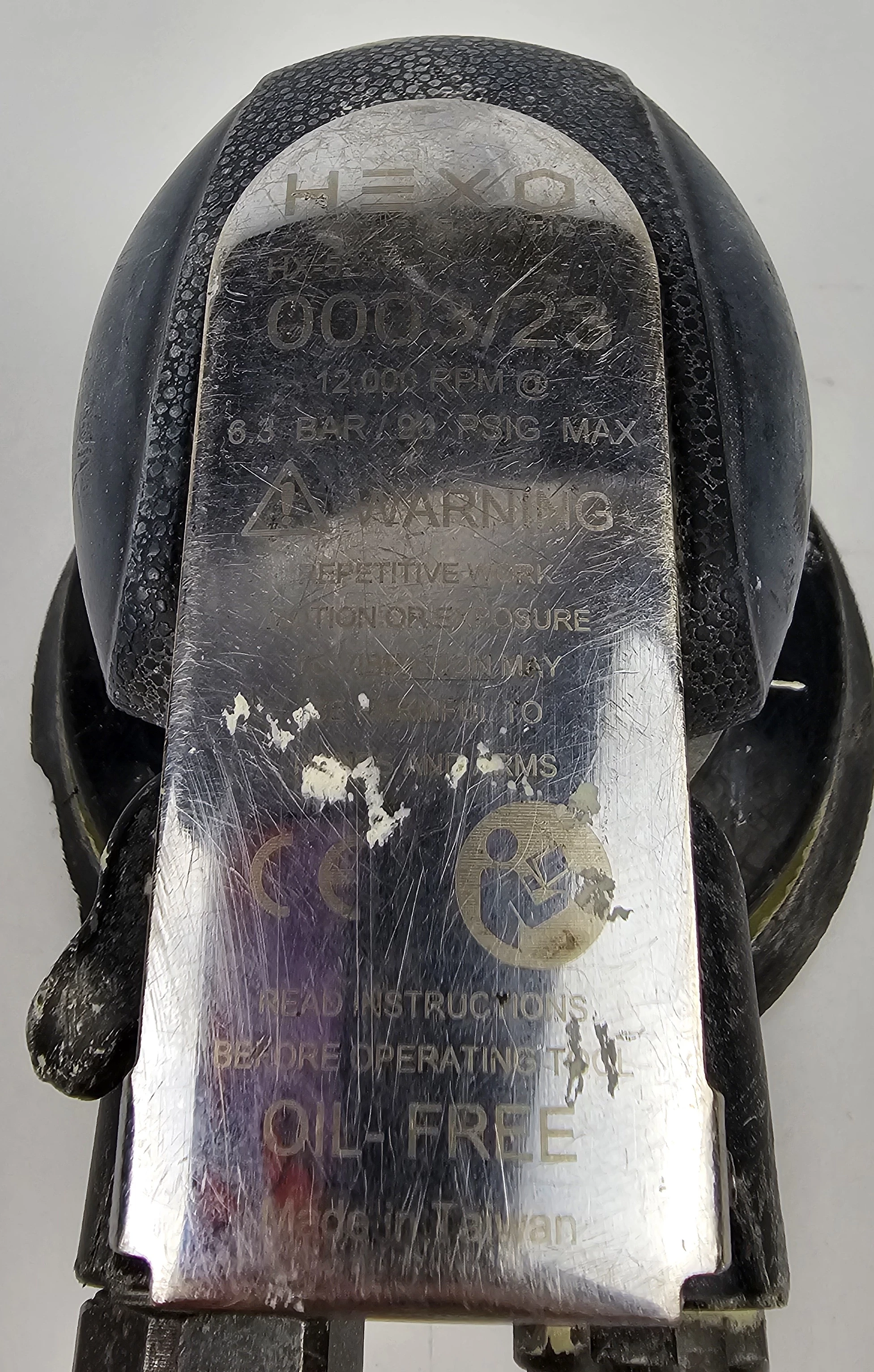 szlifierka-rotacyjno-oscylacyjna-hexo-125-mm-hx-5237-marka-248811-1951378