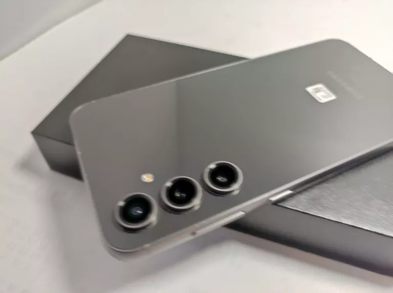 SAMSUNG GALAXY S23 FE PUDEŁKO