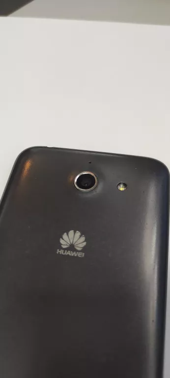 TELEFON HUAWEI Y550-L01