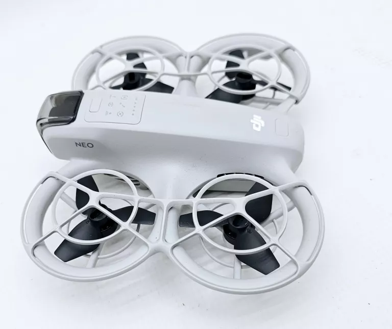 DRON DJI NEO SAM + PUDEŁKO