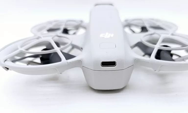 DRON DJI NEO SAM + PUDEŁKO