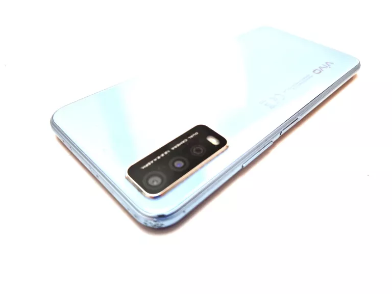 TELEFON VIVO V2028 BN
