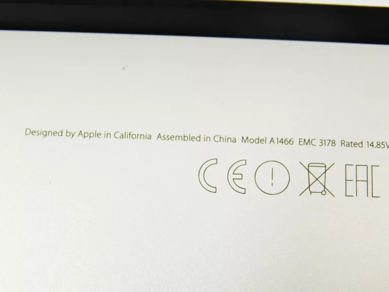 APPLE MACBOOK AIR A1466 (2017)