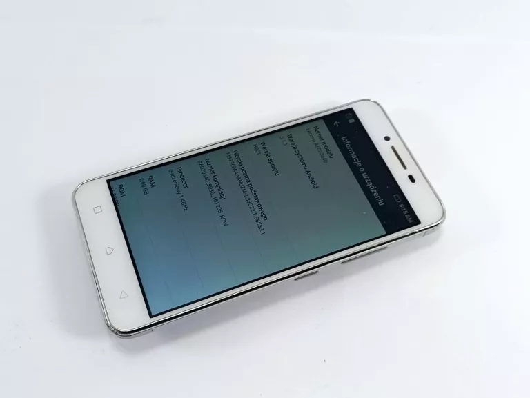 SMARTFON LENOVO VIBE K5 2 GB / 16 GB SREBRNY