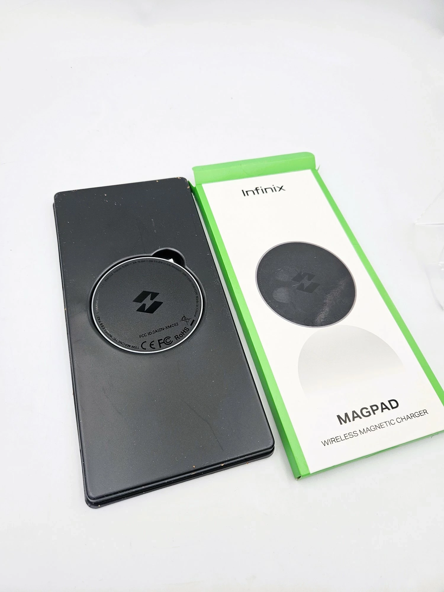 infinix-ladowarka-indukcyjna-15w-magnetic-xmc02-stan-11323-2