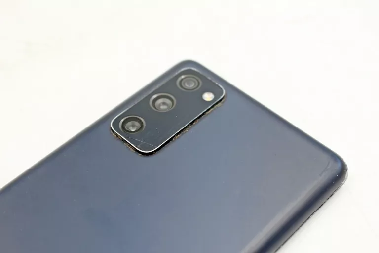 telefon-samsung-galaxy-s20-fe-zbity-kod-producenta-sm-g780fzbdeub