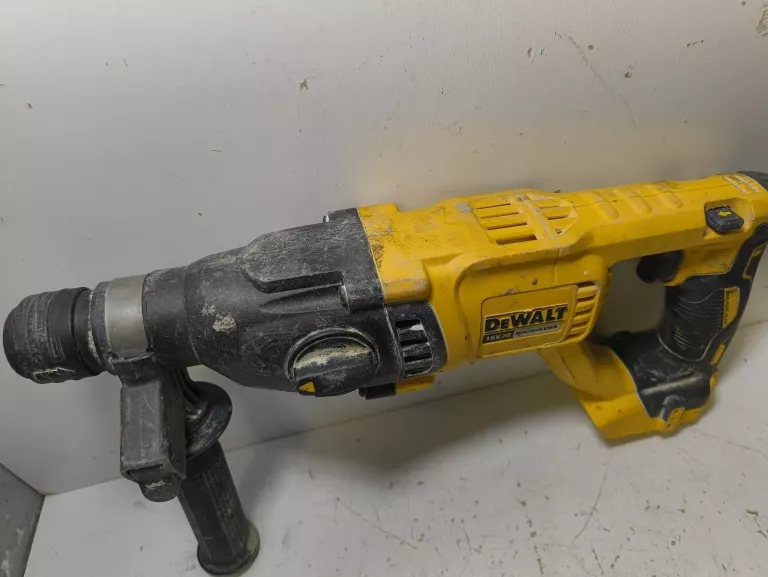 MŁOTOWIERTARKA DEWALT DCH133 18V *BODY*