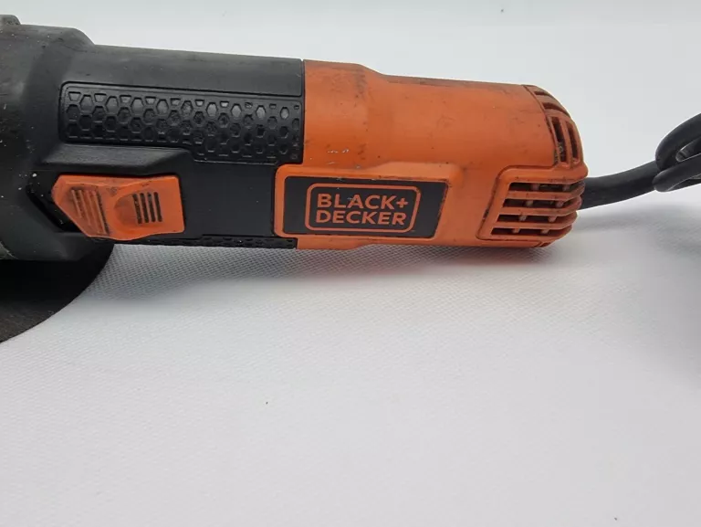 SZLIFIERKA KĄTOWA BLACK&DECKER BEG220