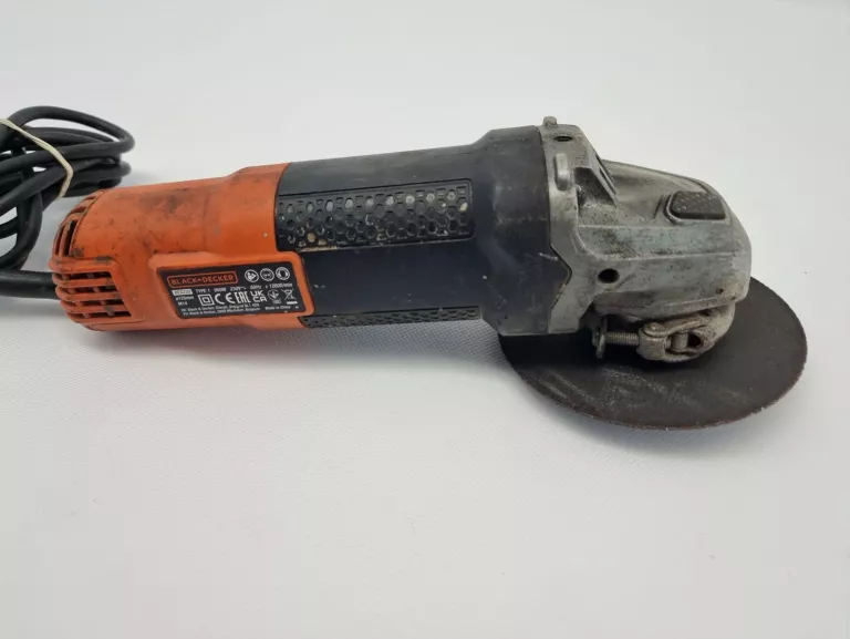 SZLIFIERKA KĄTOWA BLACK&DECKER BEG220