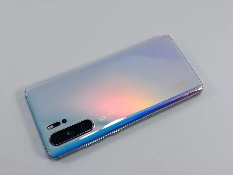 SMARTFON HUAWEI P30 PRO 8 GB / 256 GB 4G (LTE)