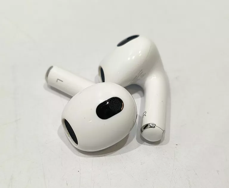 SŁUCHAWKI AIRPODS 3 KOMPLET