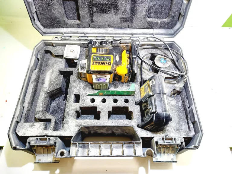 LASER KRZYŻOWY DEWALT DCE089D1G ZESTAW