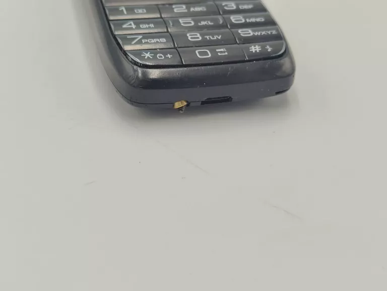 TELEFON MAXCOM MM134