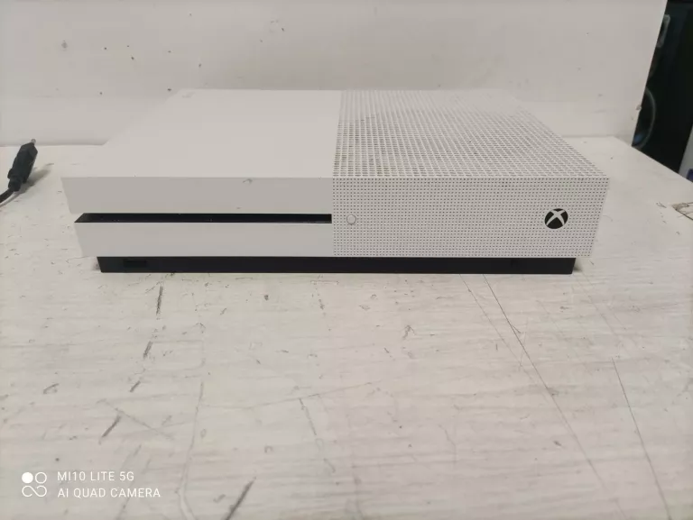 KONSOLA XBOX ONE S