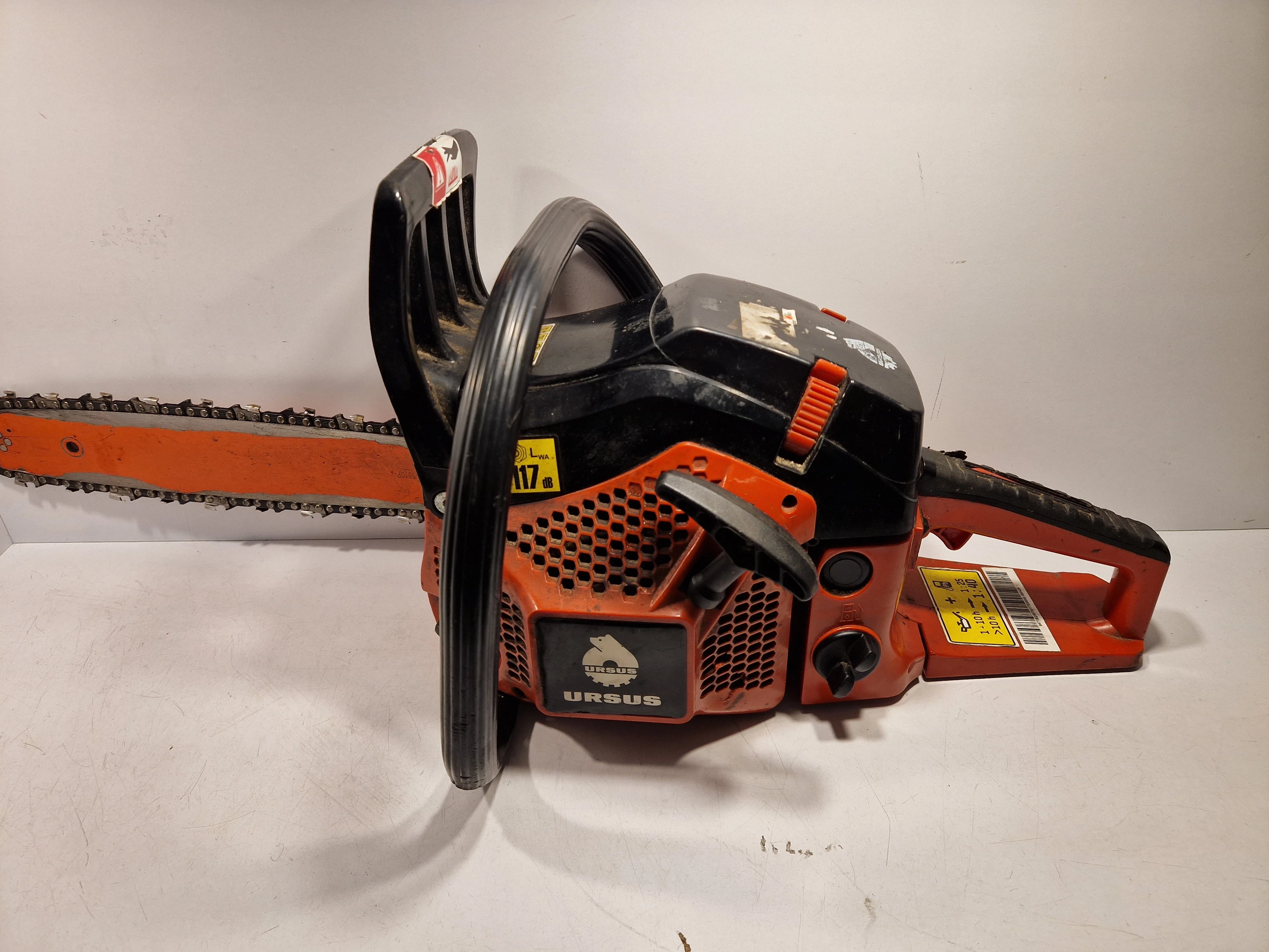 pila-spalinowa-ursus-wojska-polskiego-112-swiecie