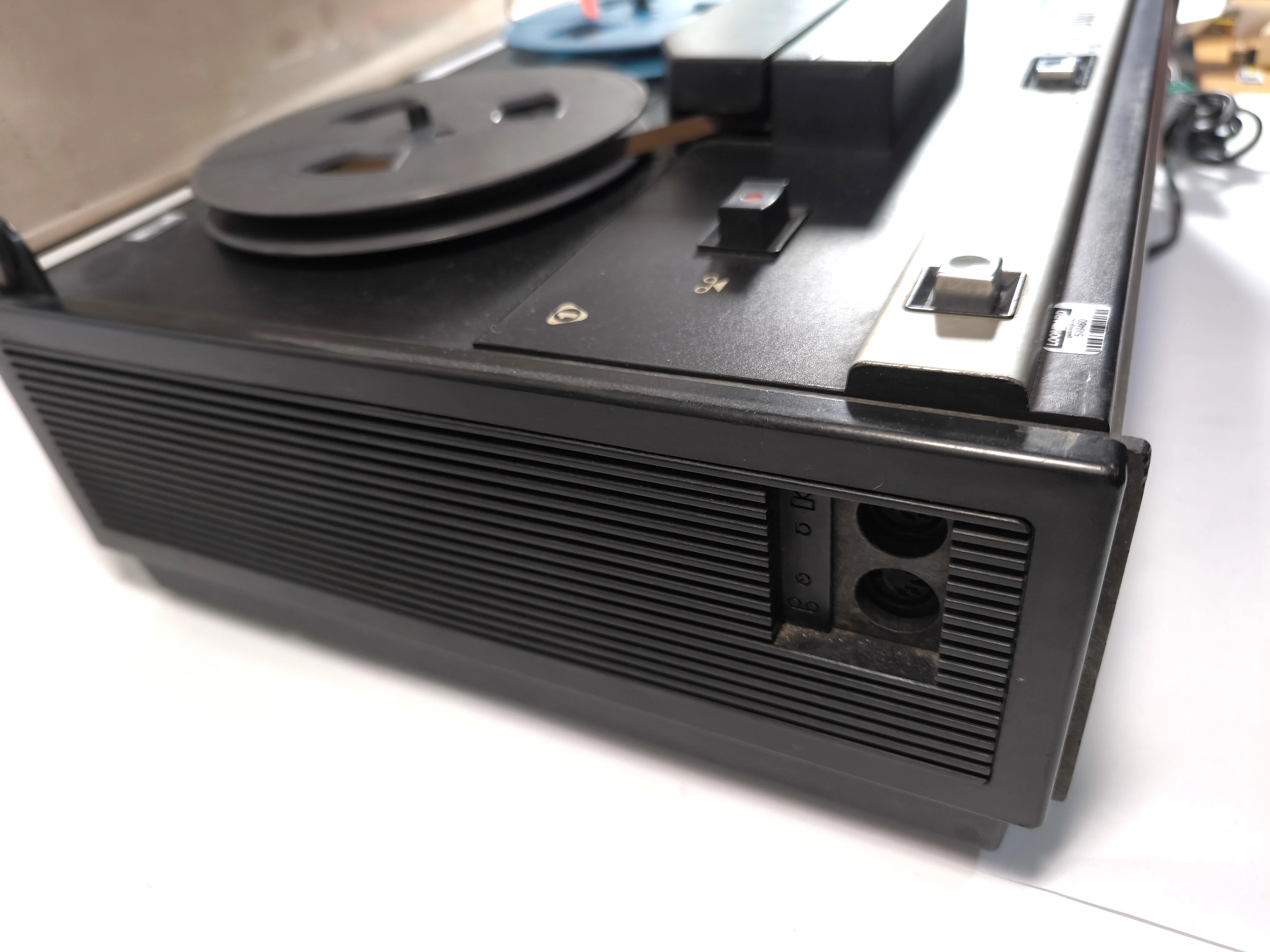 magnetofon-szpulowy-unitra-m1417s-dabrowskiego-30-naklo