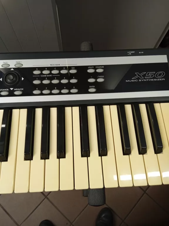 SYNTEZATOR KORG X 50-61 + STOJAK + OKABLOWANIE + STROWNIKI