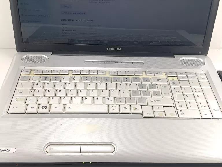 LAPTOP TOSHIBA SATELLITE L550-204 #OPIS