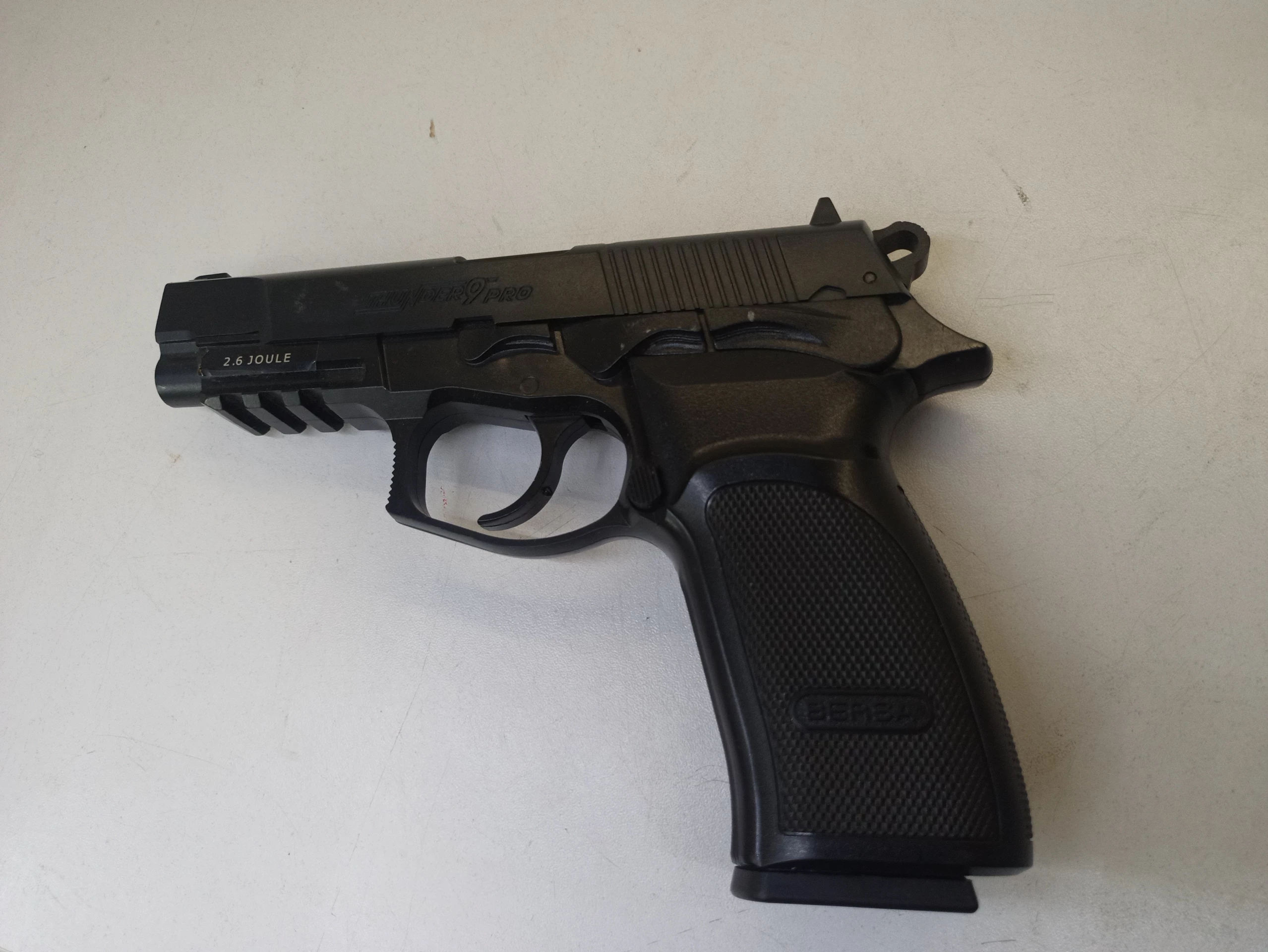 wiatrowka-bersa-thunder-9-pro-stan-11323-2