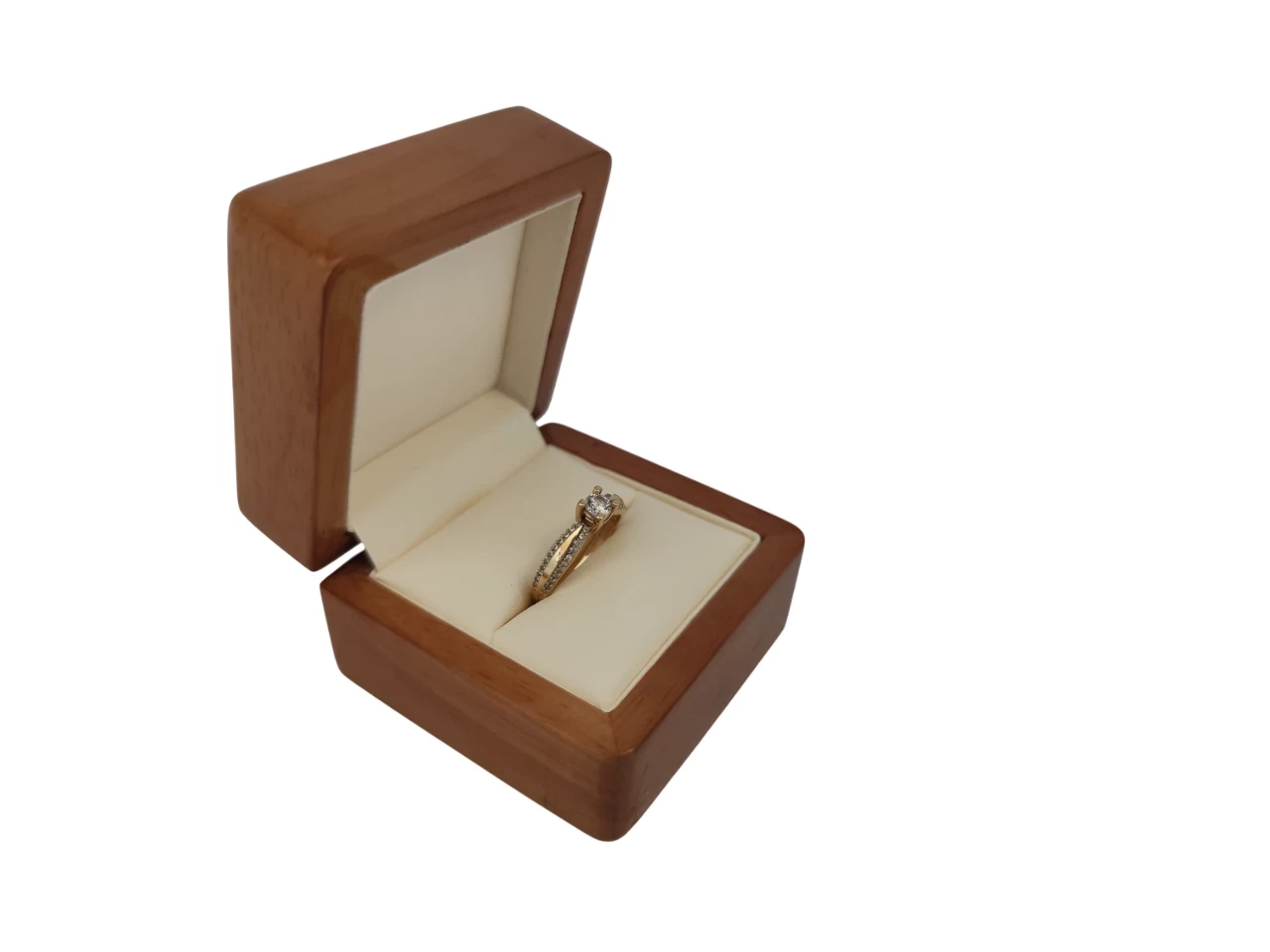 zloty-pierscionek-z-cyrkoniami-585-301g-r-145-rodzaj-2205-2