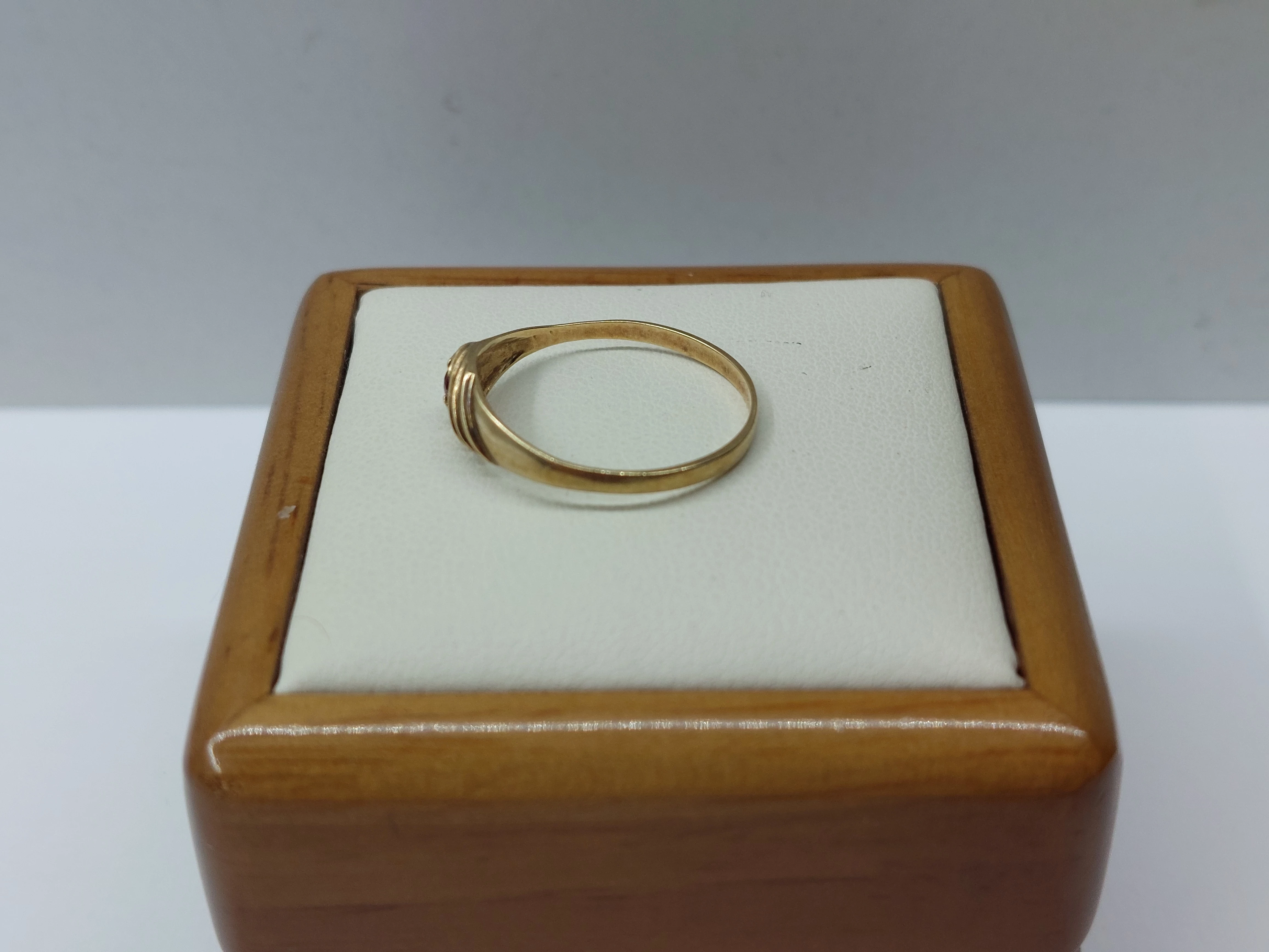 zloty-pierscionek-pr585-112g-r18-kamien-17088-128