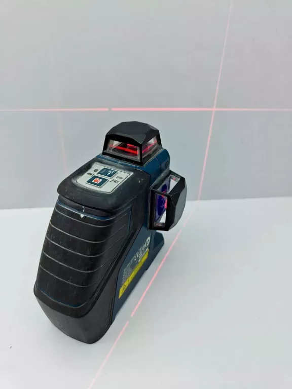 LASER KRZYŻOWY BOSCH GLL 3-80 P WALIZKA